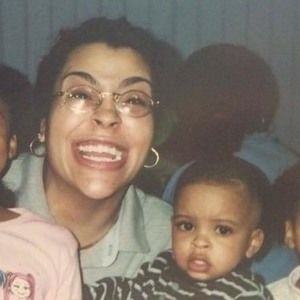 Meet your Posher, Derrick